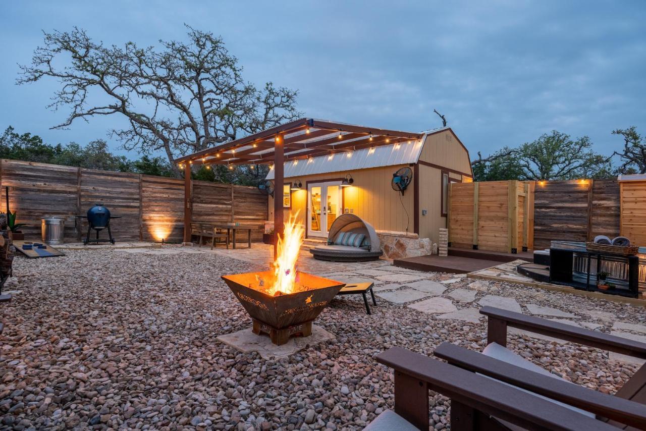 Romantic Tiny Luxury Retreat W Heated Pool, Sauna N Outdoor Shower In Wimberley 10 Acres Экстерьер фото